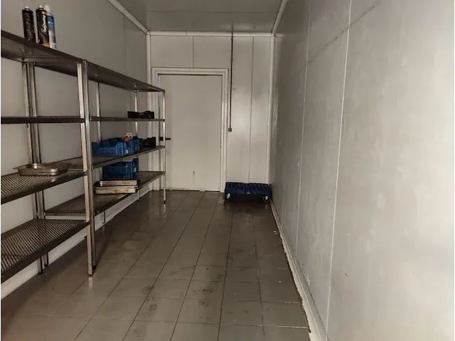 Inhoud stockageruimte - afbeelding 6 van  6