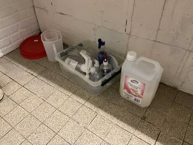 Inhoud stockageruimte - afbeelding 5 van  12