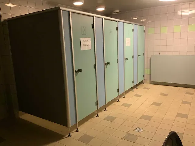Inhoud toiletruimte - afbeelding 1 van  5