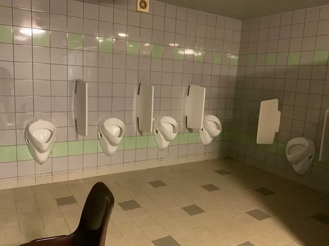 Inhoud toiletruimte - afbeelding 2 van  5