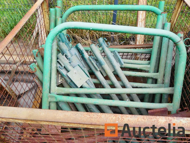 Inhoud van 3 bakken hekken - afbeelding 6 van  8