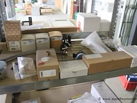 Inhoud van 4 meter stelling wo. sanitair toebehoren wo. grohe (staande op 1e verdieping) - afbeelding 5 van  6