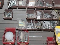 Inhoud van de kast wo. bevestigingsmateriaal - afbeelding 2 van  2