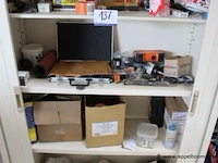 Inhoud van de kast wo. handschoenen - afbeelding 3 van  3