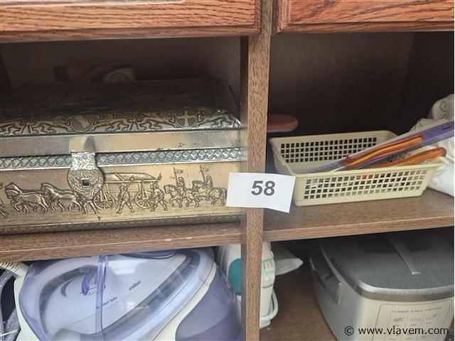 Inhoud van de kast - afbeelding 4 van  4