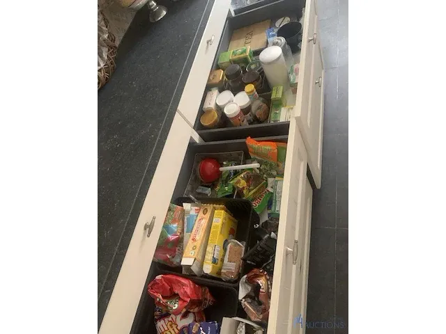 Inhoud van de keuken - afbeelding 5 van  11