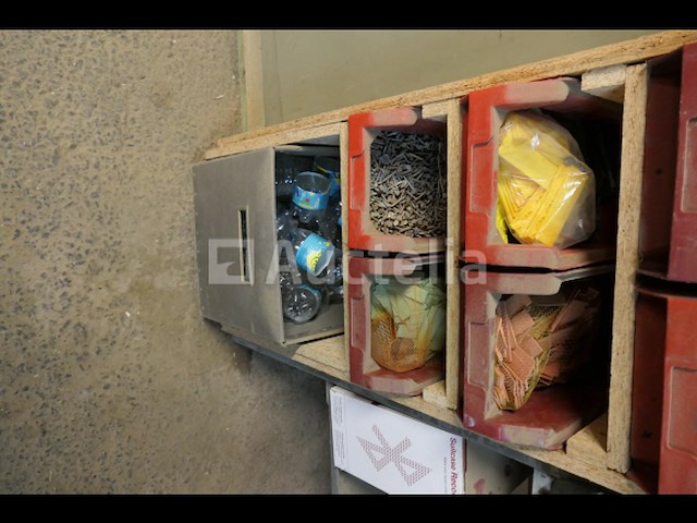 Inhoud van de planken - afbeelding 8 van  15