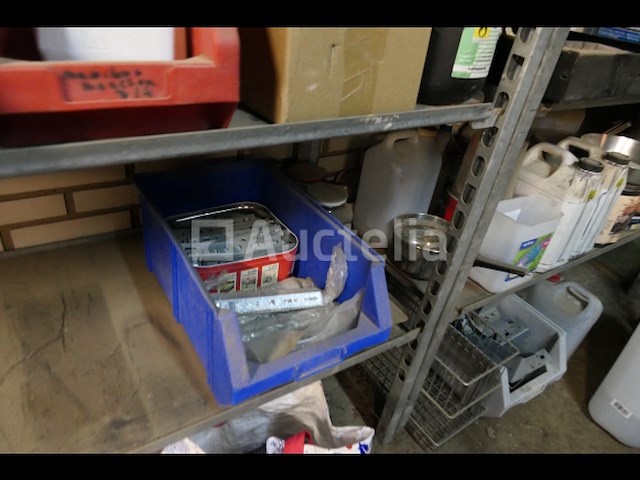 Inhoud van de planken - afbeelding 12 van  15