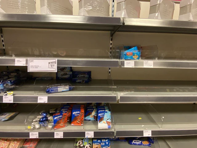 Inhoud van de winkelrekken - afbeelding 4 van  23