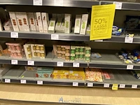 Inhoud van de winkelrekken - afbeelding 6 van  23