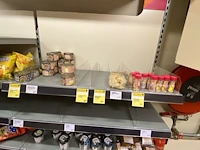 Inhoud van de winkelrekken - afbeelding 17 van  23
