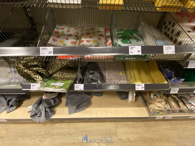 Inhoud van de winkelrekken - afbeelding 3 van  26