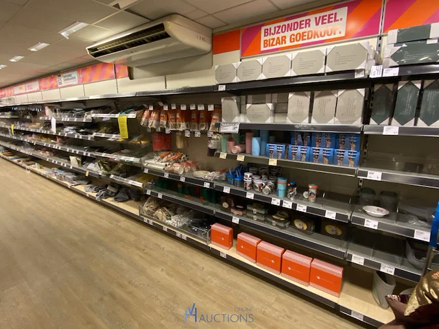 Inhoud van de winkelrekken - afbeelding 12 van  26