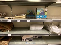 Inhoud van de winkelrekken - afbeelding 23 van  23
