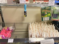 Inhoud van de winkelrekken - afbeelding 5 van  48