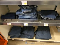 Inhoud van de winkelrekken - afbeelding 17 van  48