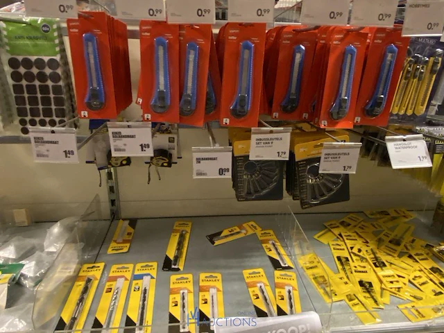 Inhoud van de winkelrekken - afbeelding 26 van  48