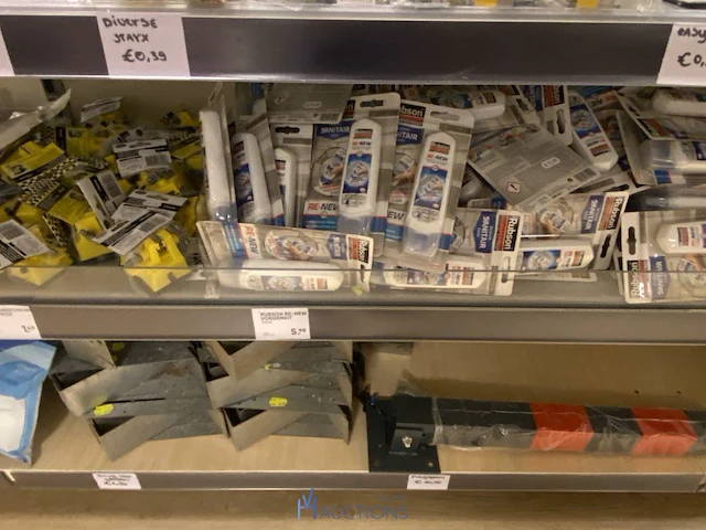 Inhoud van de winkelrekken - afbeelding 29 van  48