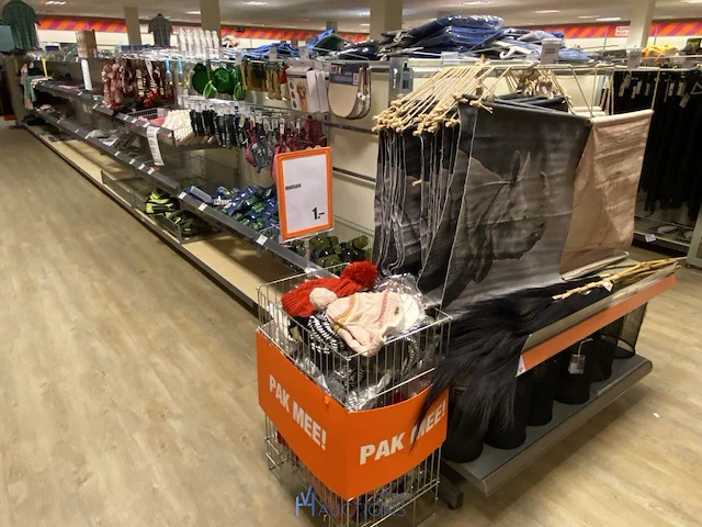 Inhoud van de winkelrekken - afbeelding 34 van  48