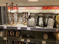 Inhoud van de winkelrekken - afbeelding 25 van  46
