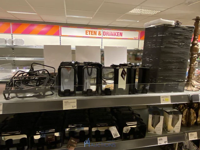 Inhoud van de winkelrekken - afbeelding 27 van  46