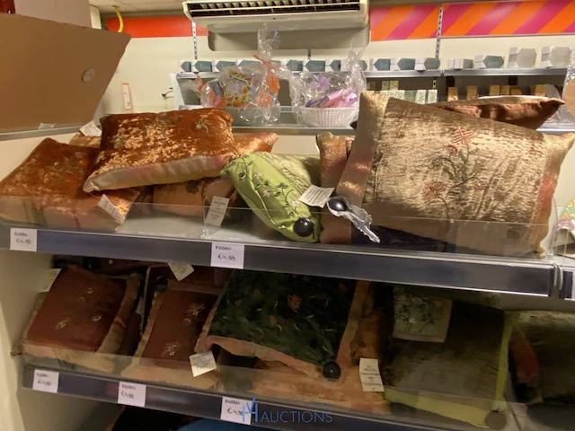 Inhoud van de winkelrekken - afbeelding 40 van  46