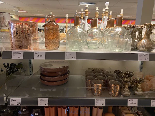 Inhoud van de winkelrekken - afbeelding 16 van  30