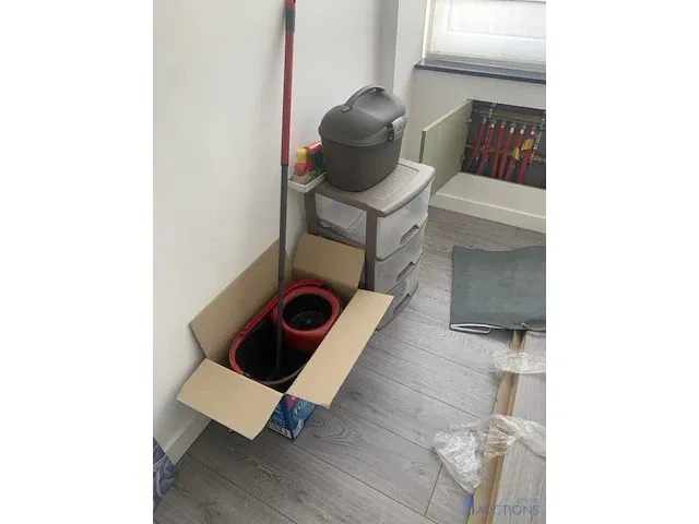 Inhoud van deze ruimte - afbeelding 4 van  5