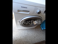 Inhoud van een doos (zie detail) - afbeelding 19 van  19