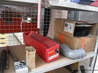 Inhoud van het rek wo. diverse montagemateriaal - afbeelding 2 van  10