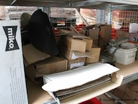 Inhoud van het rek wo. diverse montagemateriaal - afbeelding 3 van  10