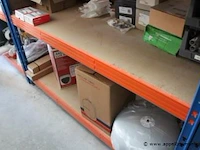 Inhoud van het rek wo. diverse sanitaire benodigdheden wo. vaillant, geberit - afbeelding 5 van  13