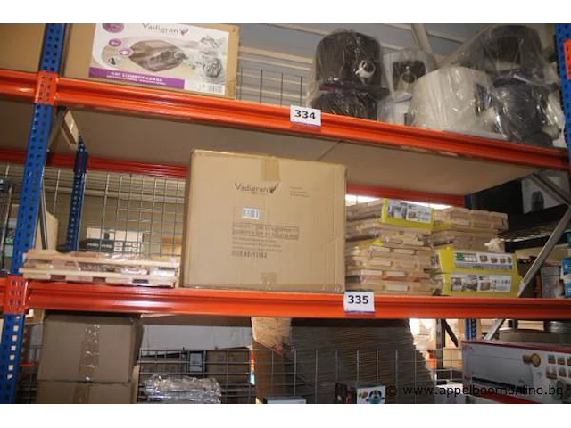 Inhoud van het schab wo. houten kistjes - afbeelding 1 van  3