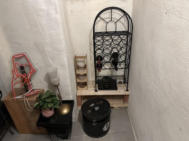 Inhoud wijnkamer - afbeelding 3 van  3