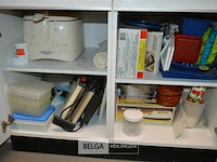 Inhoud witte kast - afbeelding 1 van  5