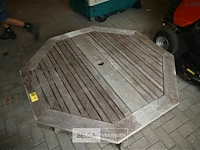 Inklapbare houten tuintafel - afbeelding 4 van  8