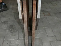 Inklapbare houten tuintafel - afbeelding 7 van  8