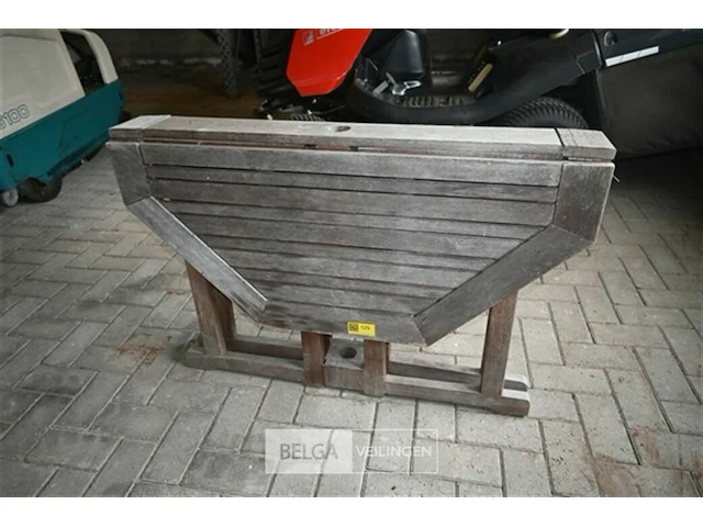 Inklapbare houten tuintafel - afbeelding 8 van  8