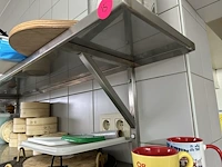 Inox banken met inhoud 280x30cm - afbeelding 2 van  2