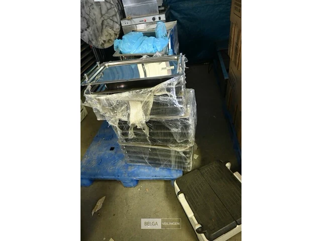 Inox dienplateaus - afbeelding 2 van  3