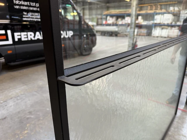 Inox douchewand afgemastikeerd - afbeelding 2 van  4