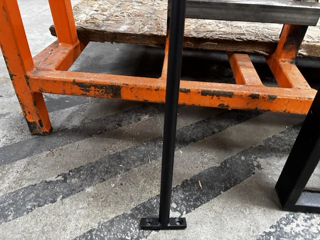 Inox douchewand afgemastikeerd - afbeelding 4 van  7