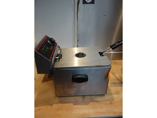 Inox friteuse - afbeelding 2 van  3