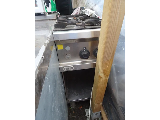 Inox gasfornuis zanussi - afbeelding 1 van  2
