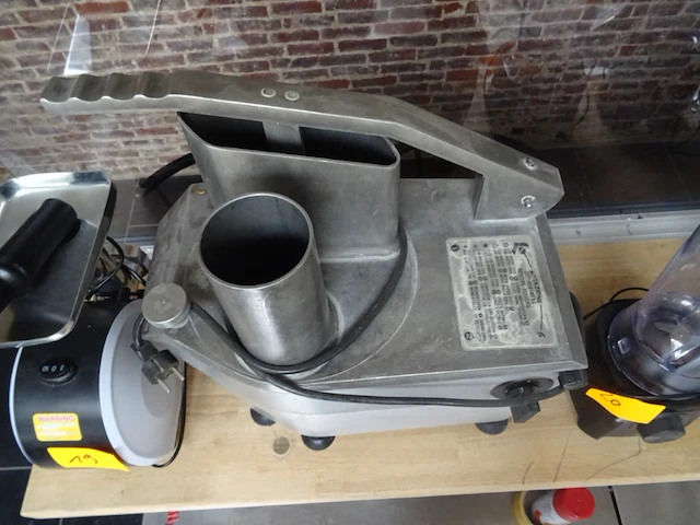 Inox groentesnijder saro chef - afbeelding 4 van  5