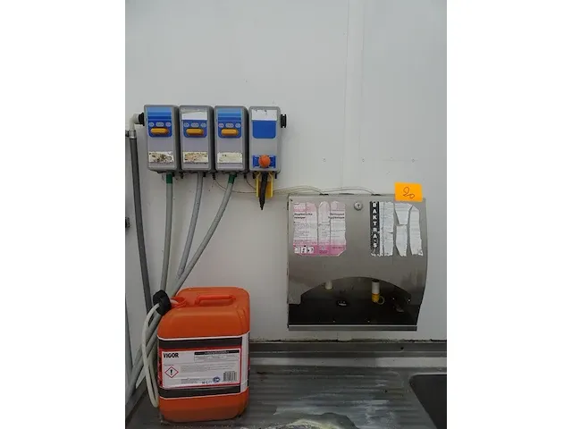 Inox productdispenser - afbeelding 1 van  3