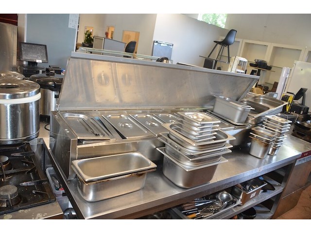 Inox saladette 8 potten diamond afm. ca. 2m met ca. 30 inox reserve bainmarie potten - afbeelding 3 van  6