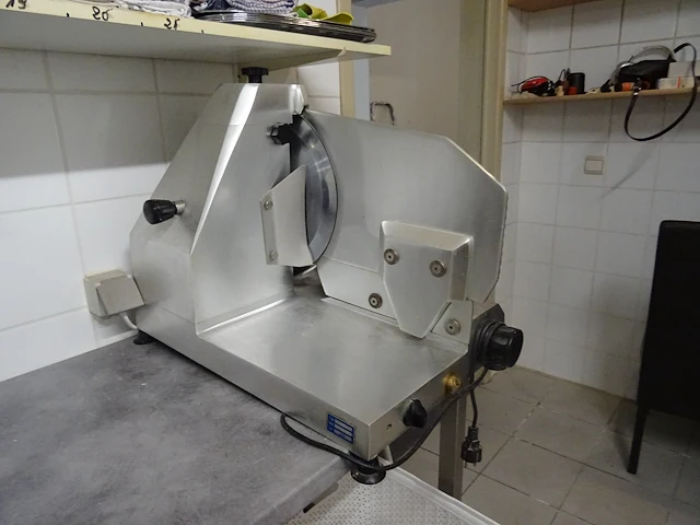 Inox snijmachine - afbeelding 2 van  4