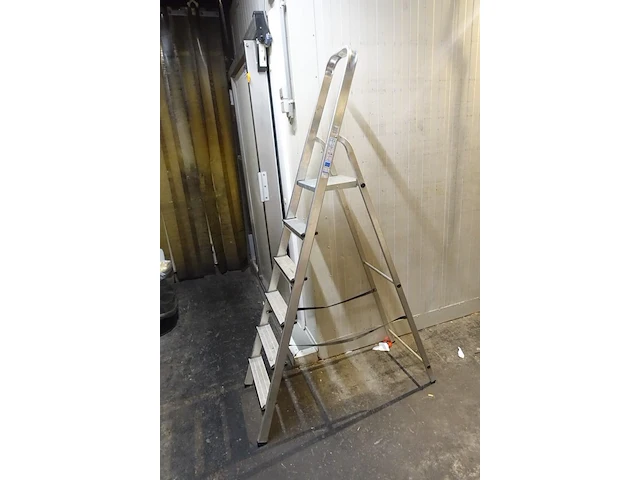 Inox steekwagen + alu trapladder - afbeelding 2 van  4