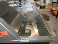 Inox wasbak met 6 kraantjes - afbeelding 6 van  7